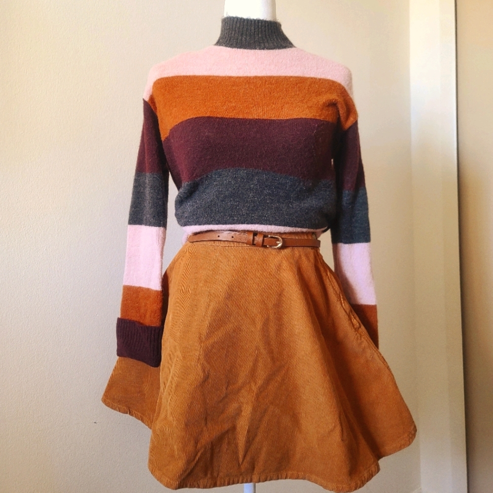 🌼 Express Turtleneck Sweater 🌼
